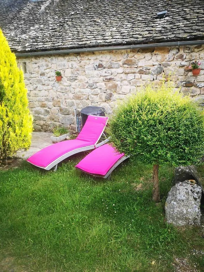 Villa La Grange de Melaual à Soulages-Bonneval Hébergement de vacances